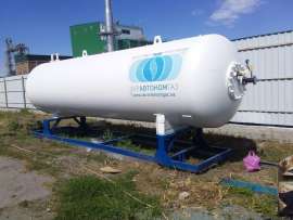 Реставрована ємність 10 м3 на рамі з запірною арматурою